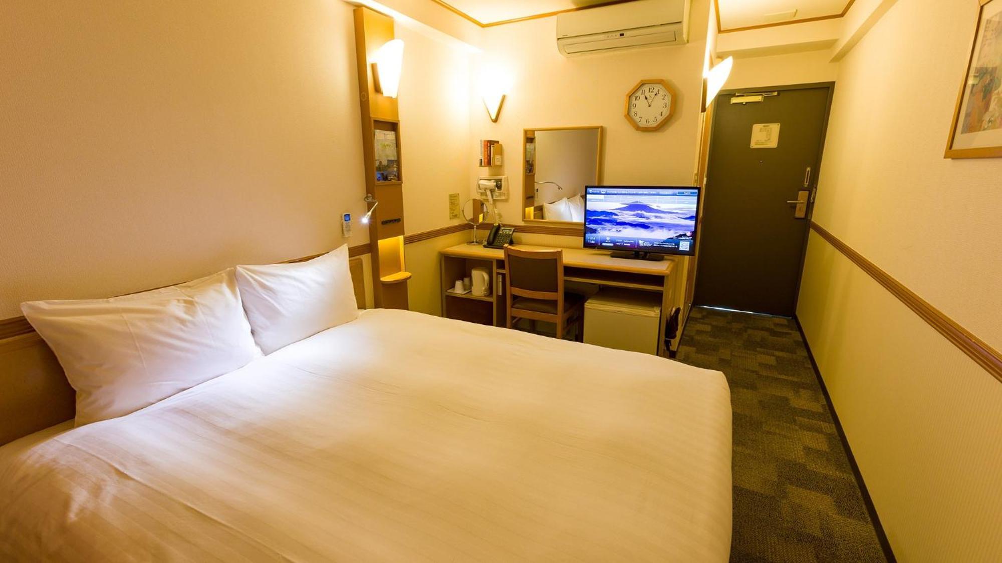 Toyoko Inn Hokkaido Sapporo-Eki Kita-Guchi Room photo